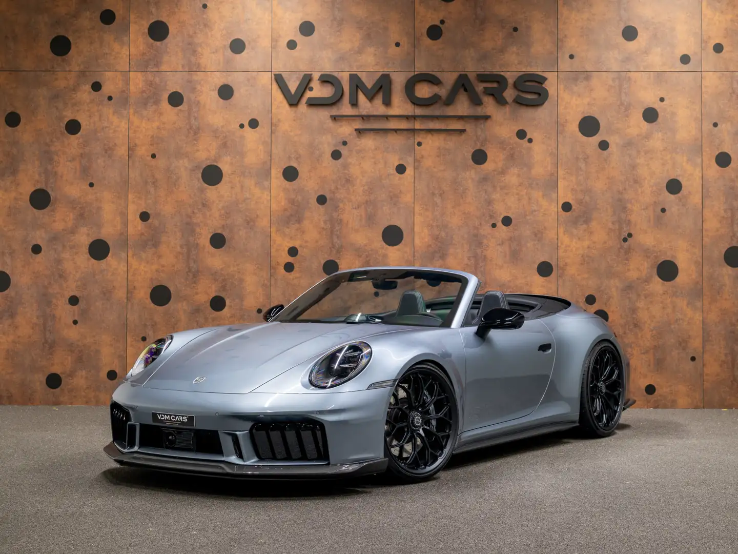 Porsche 992 Cabrio 3.6 T-Hybrid Carrera GTS | TECHART | Carbon Grau - 1