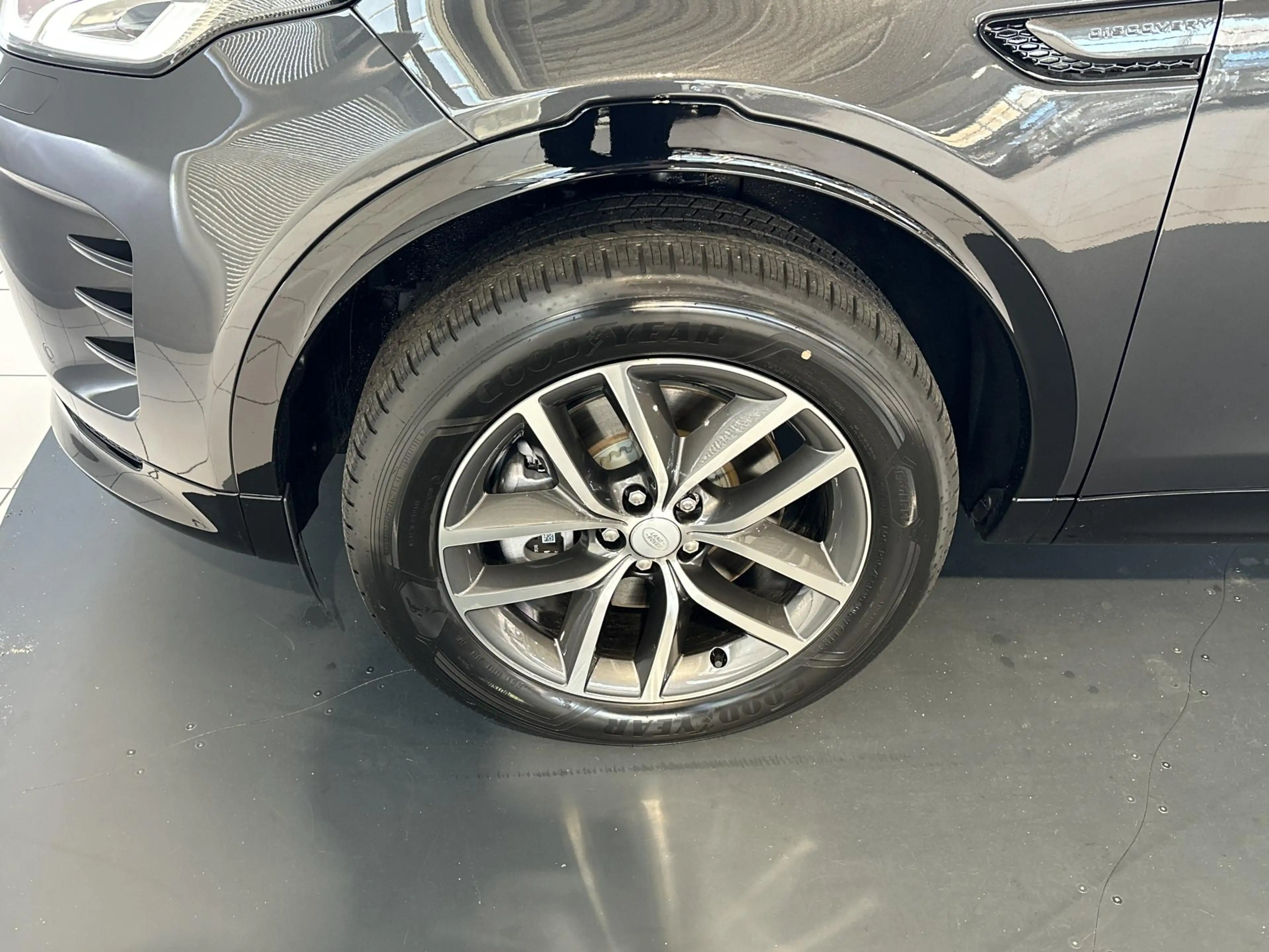 Land Rover Discovery Sport P270e S BUSS. EDITION -PANO.DAK | TREKHAAK | COLD — photo 9