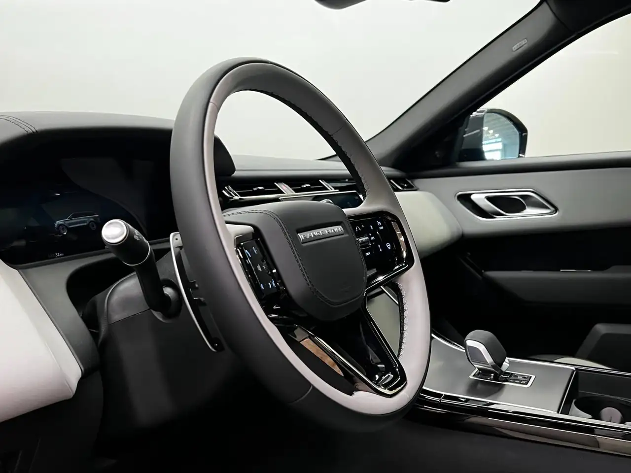Land Rover Range Rover Velar снимка Land Rover Range Rover Velar