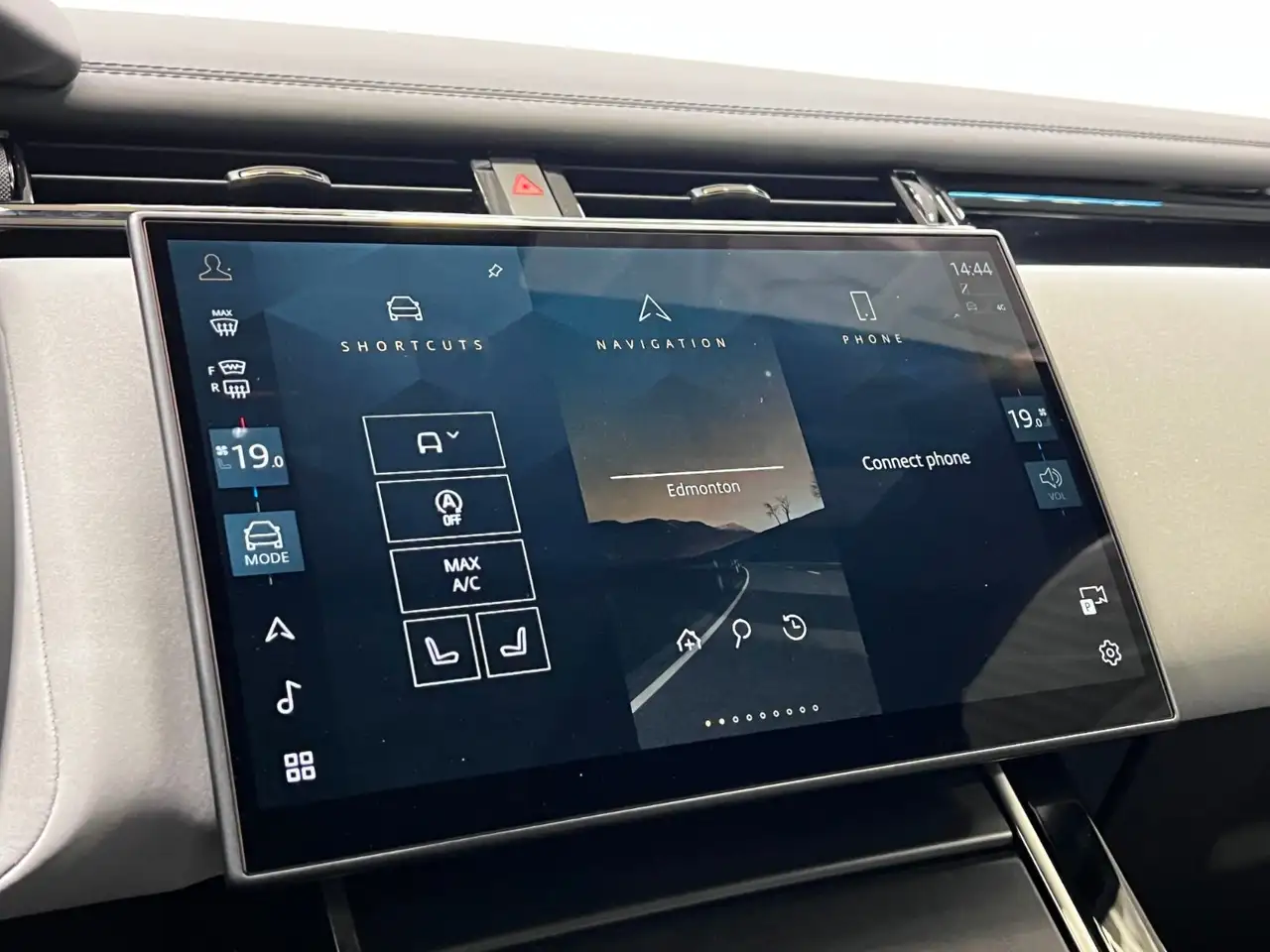 Land Rover Range Rover Velar снимка Land Rover Range Rover Velar