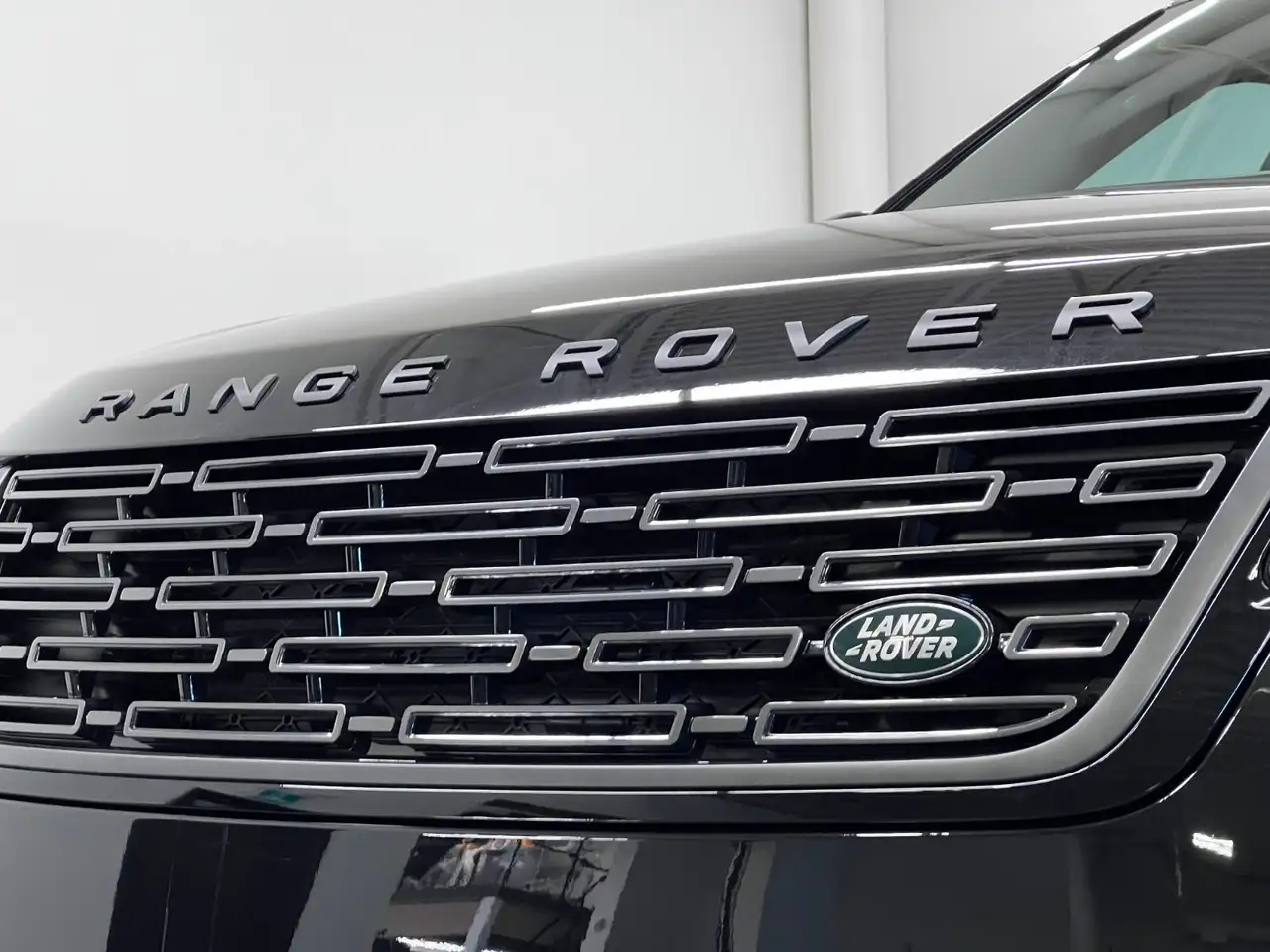 Land Rover Range Rover Velar снимка Land Rover Range Rover Velar