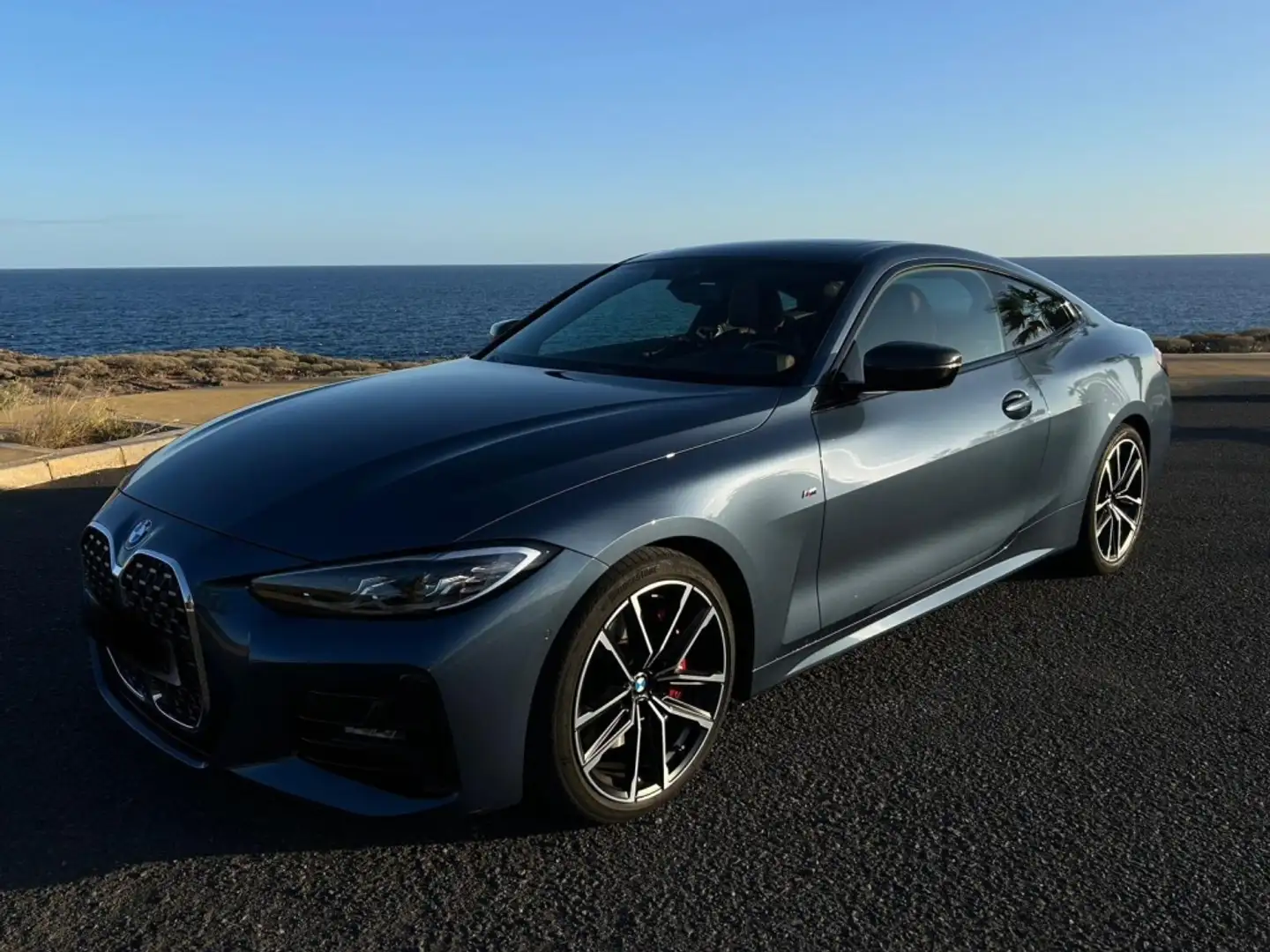BMW 420 420iA Coupé M Sport Blauw - 1