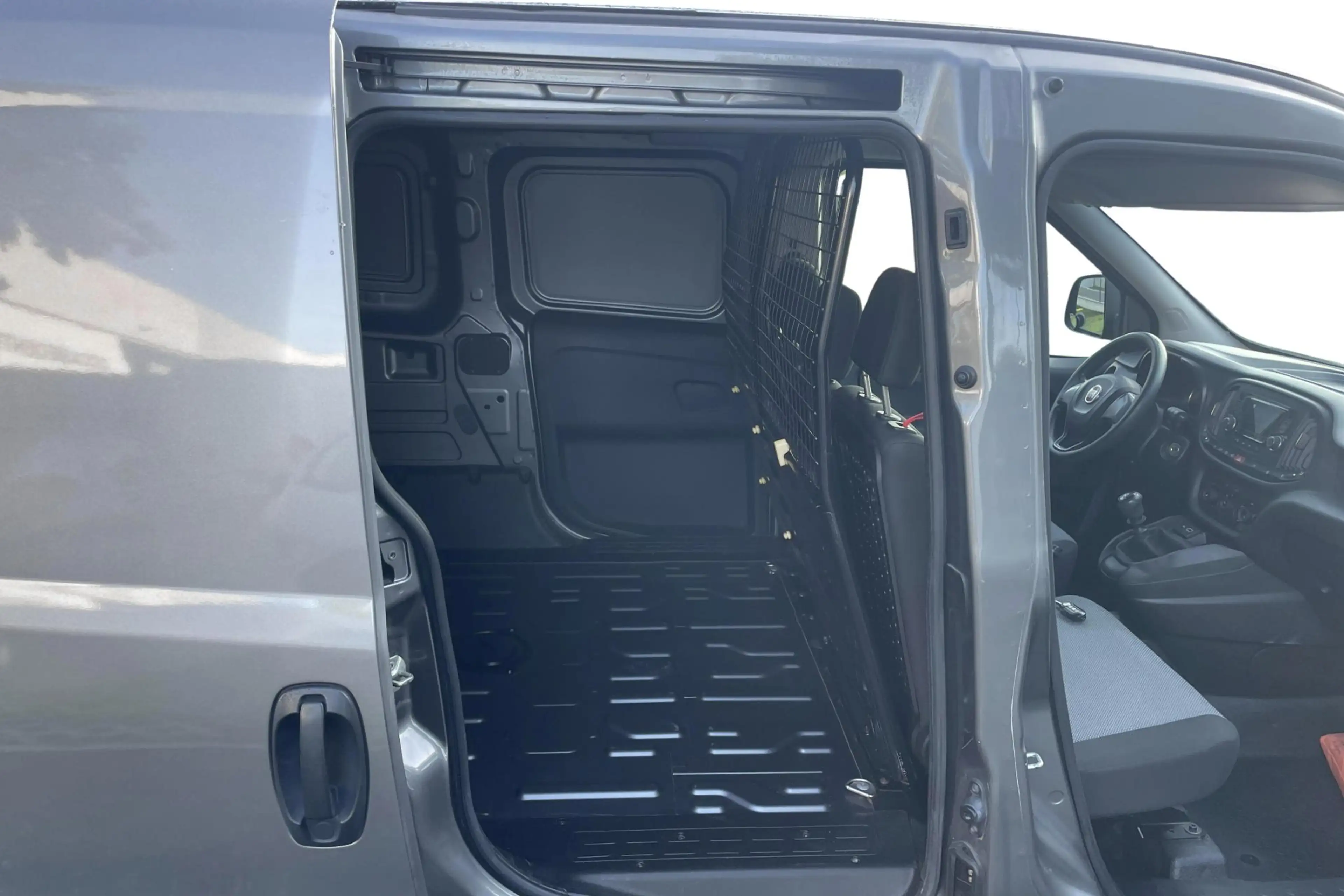 Fiat Doblo Cargo 1.6 Multijet 105 SX LWB 3 zit — photo 7
