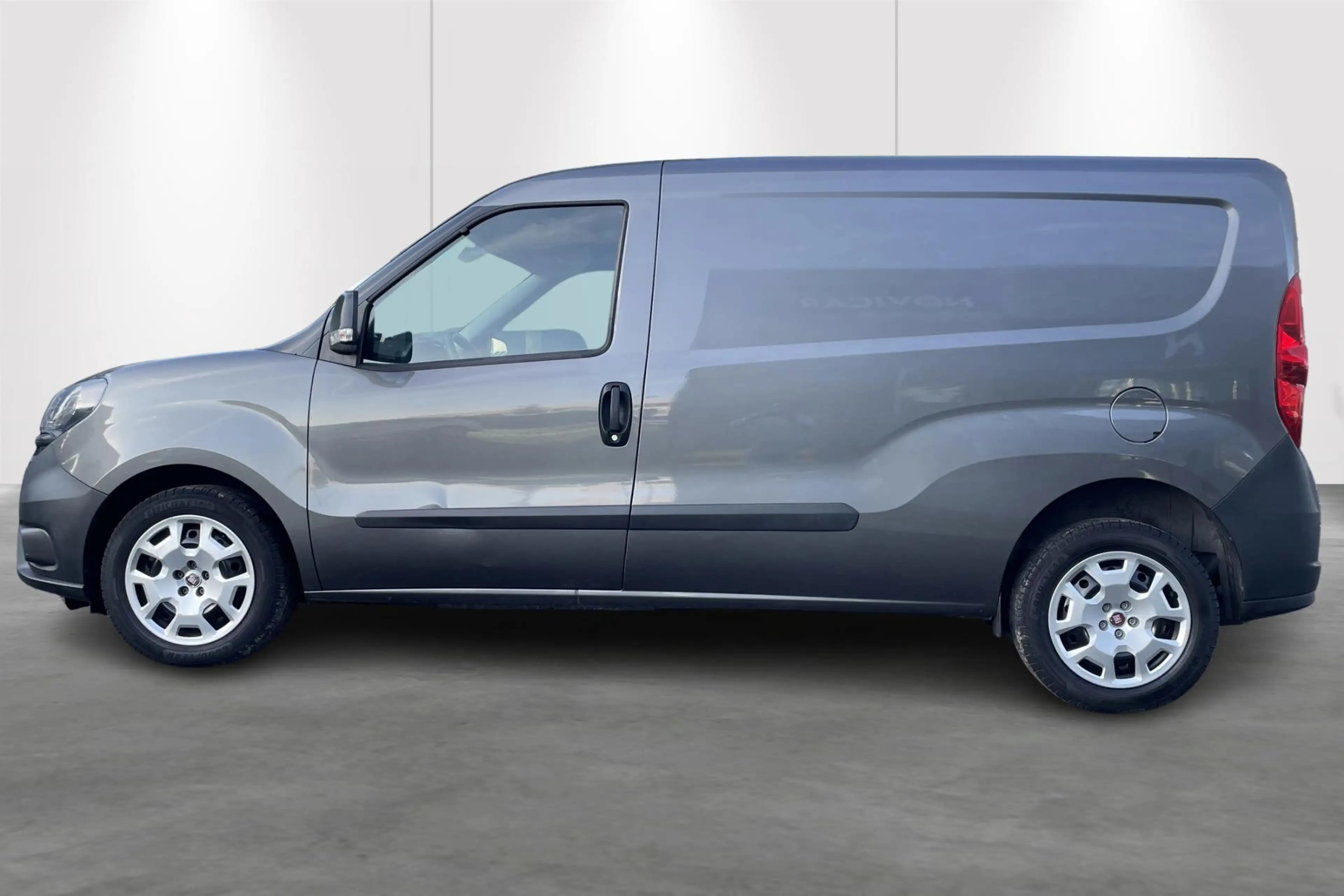 Fiat Doblo Cargo 1.6 Multijet 105 SX LWB 3 zit — photo 3
