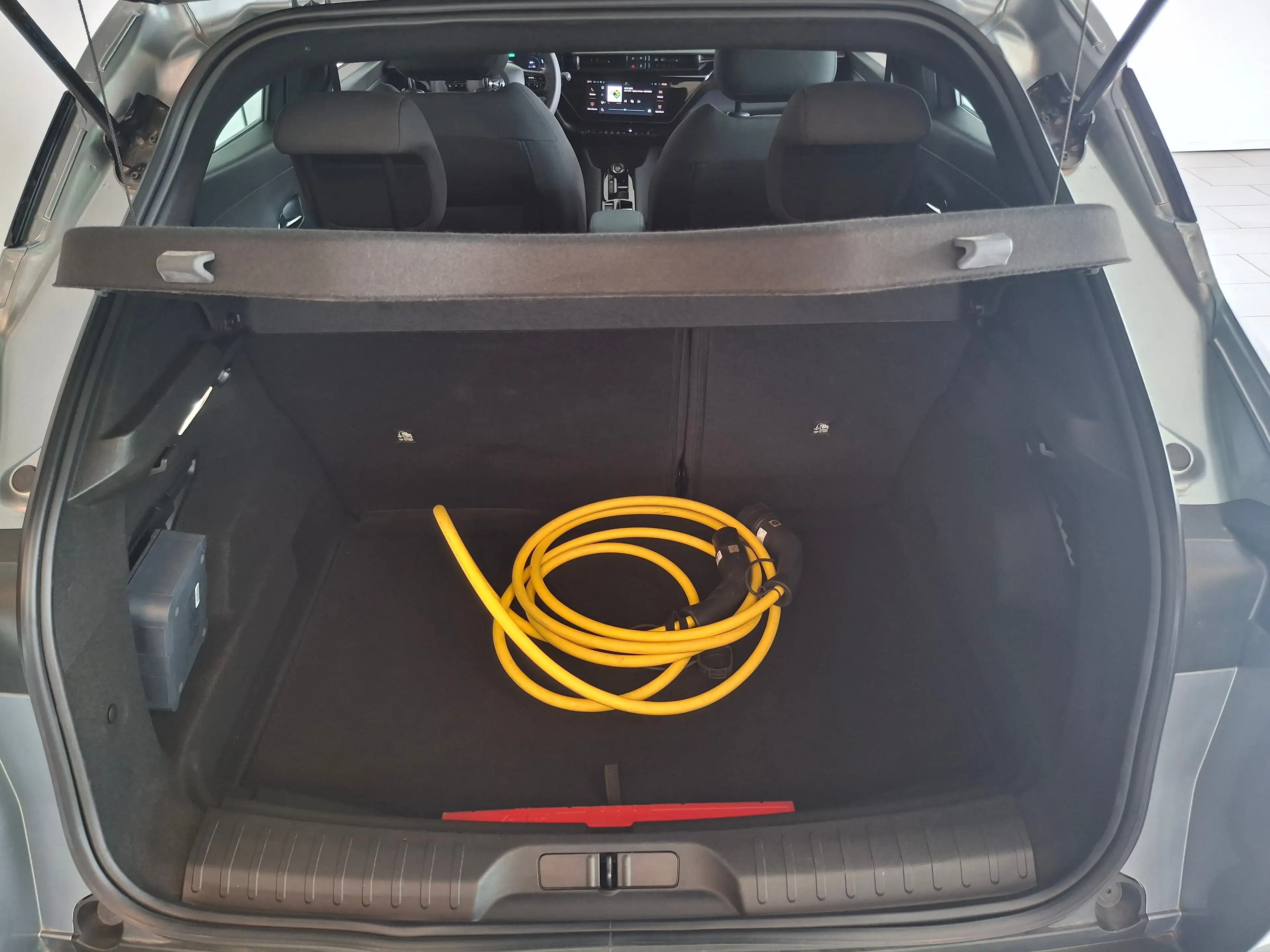 Alfa Romeo Junior Elettrica Speciale 54 kWh CARPLAY LED ECC PDC — photo 13