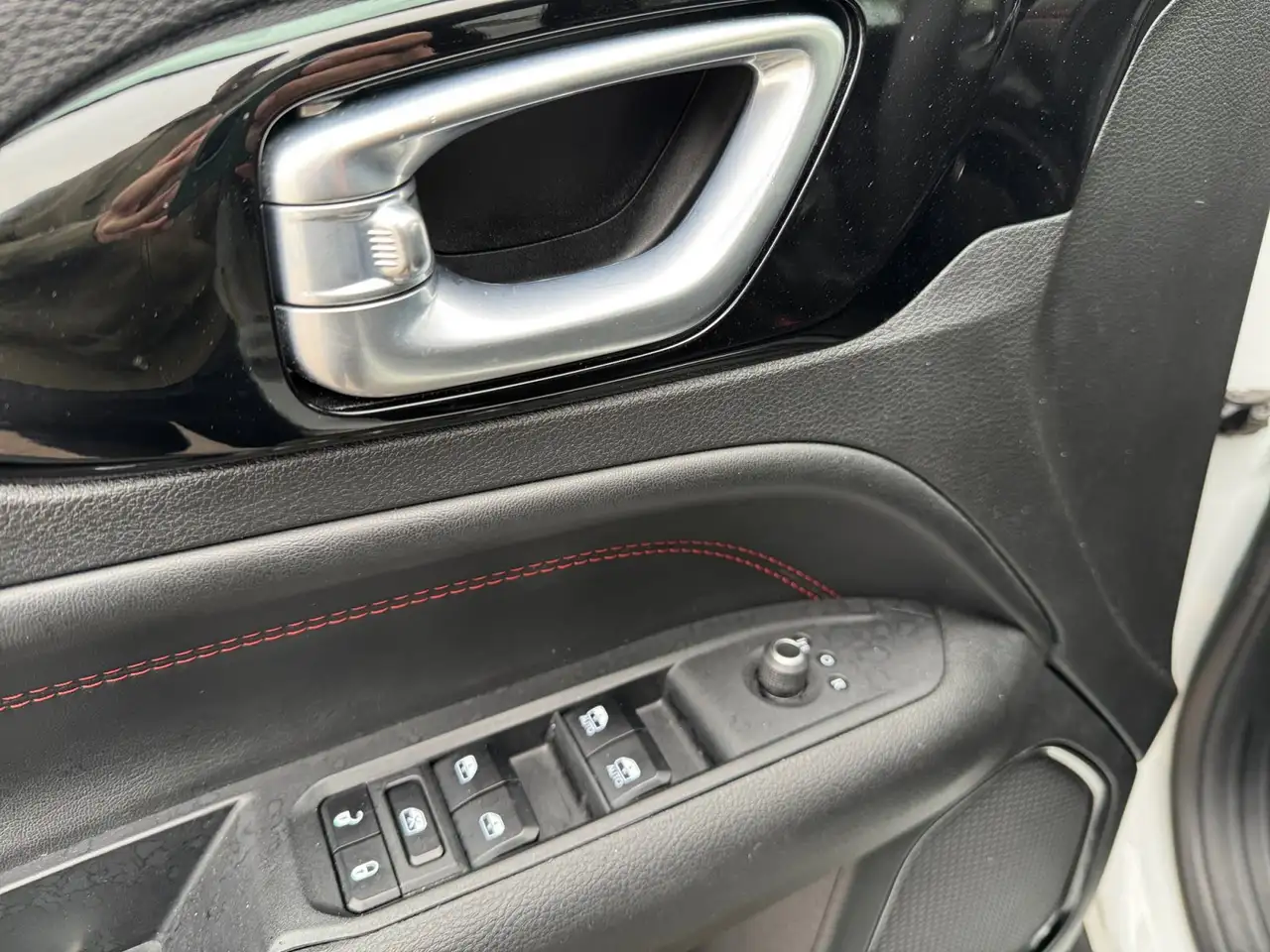Jeep Compass снимка Jeep Compass