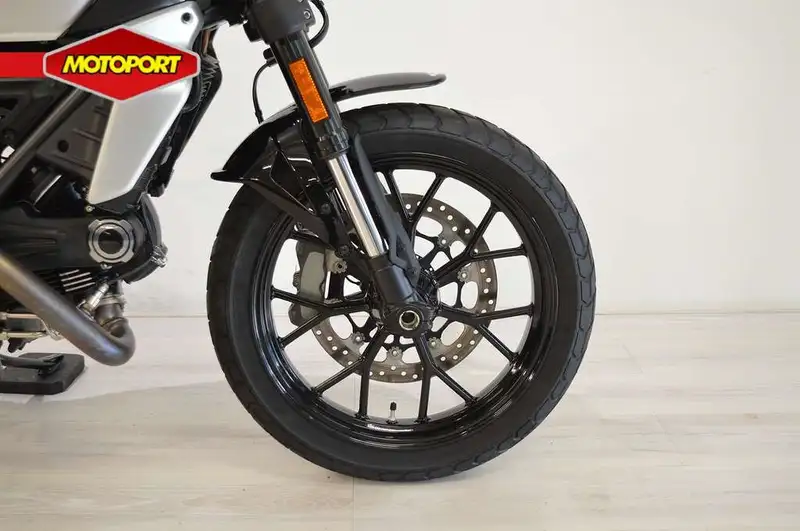Ducati Scrambler - foto 6