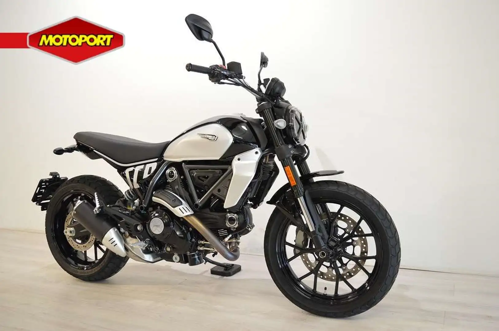 Ducati Scrambler ICON Negru - 2