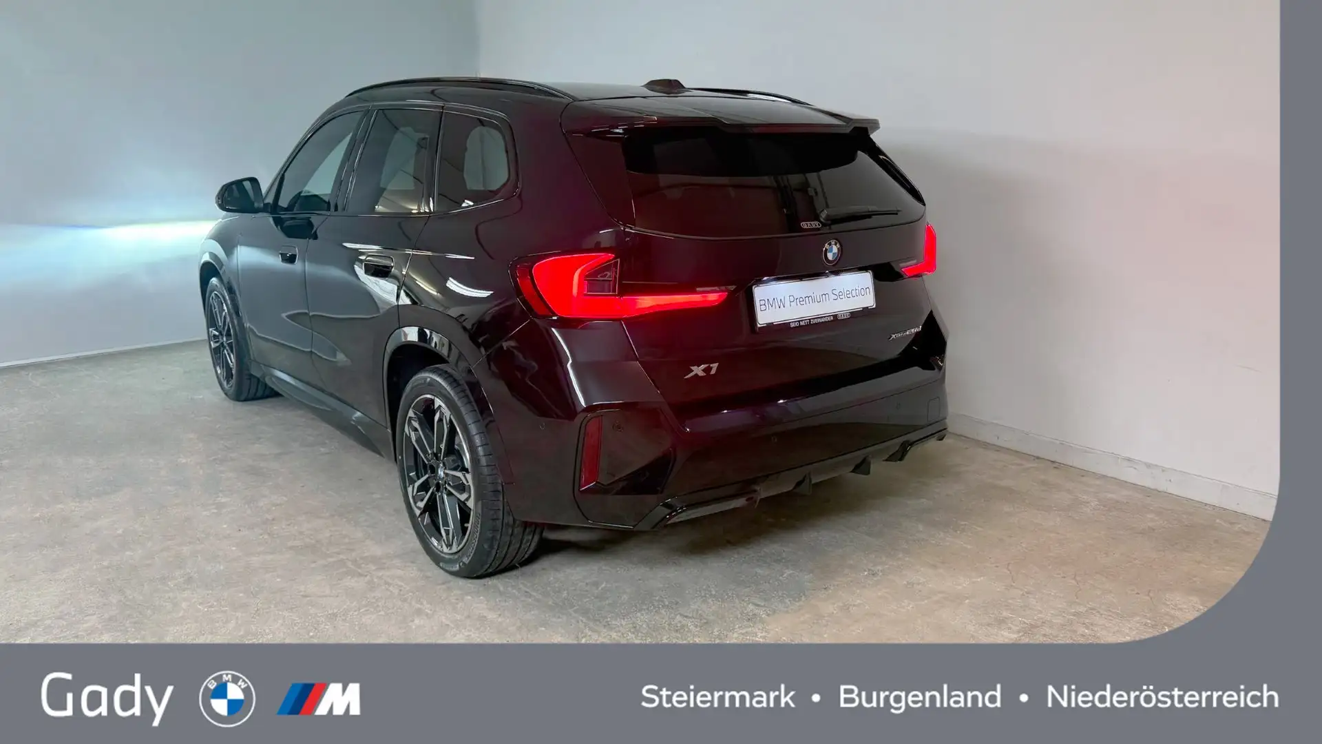 BMW X1 xDrive20d Schwarz - 2
