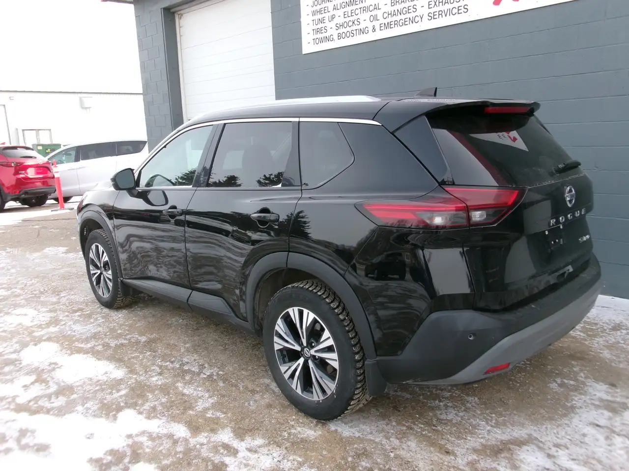 Nissan Rogue снимка Nissan Rogue