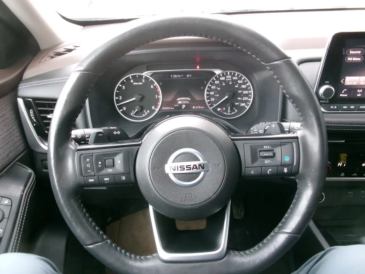 Nissan Rogue снимка Nissan Rogue