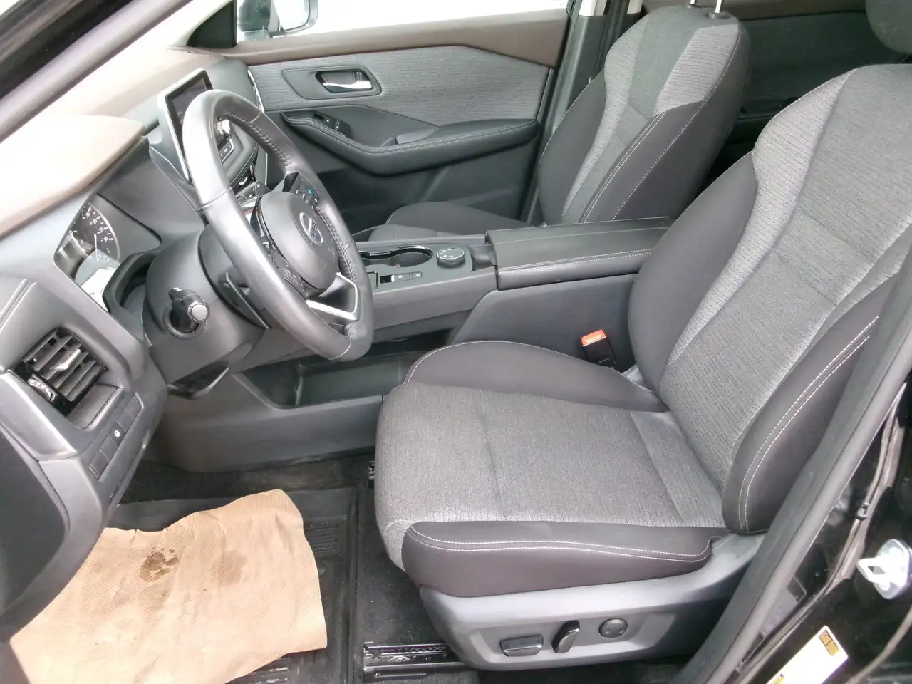 Nissan Rogue снимка Nissan Rogue