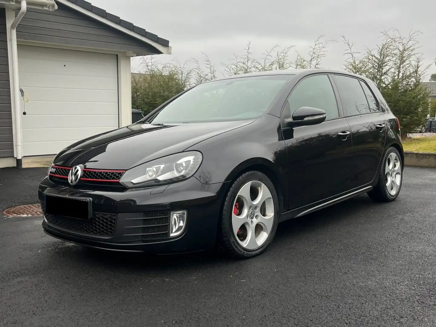 Volkswagen Golf GTI Golf 2.0 GTI DSG Schwarz - 1