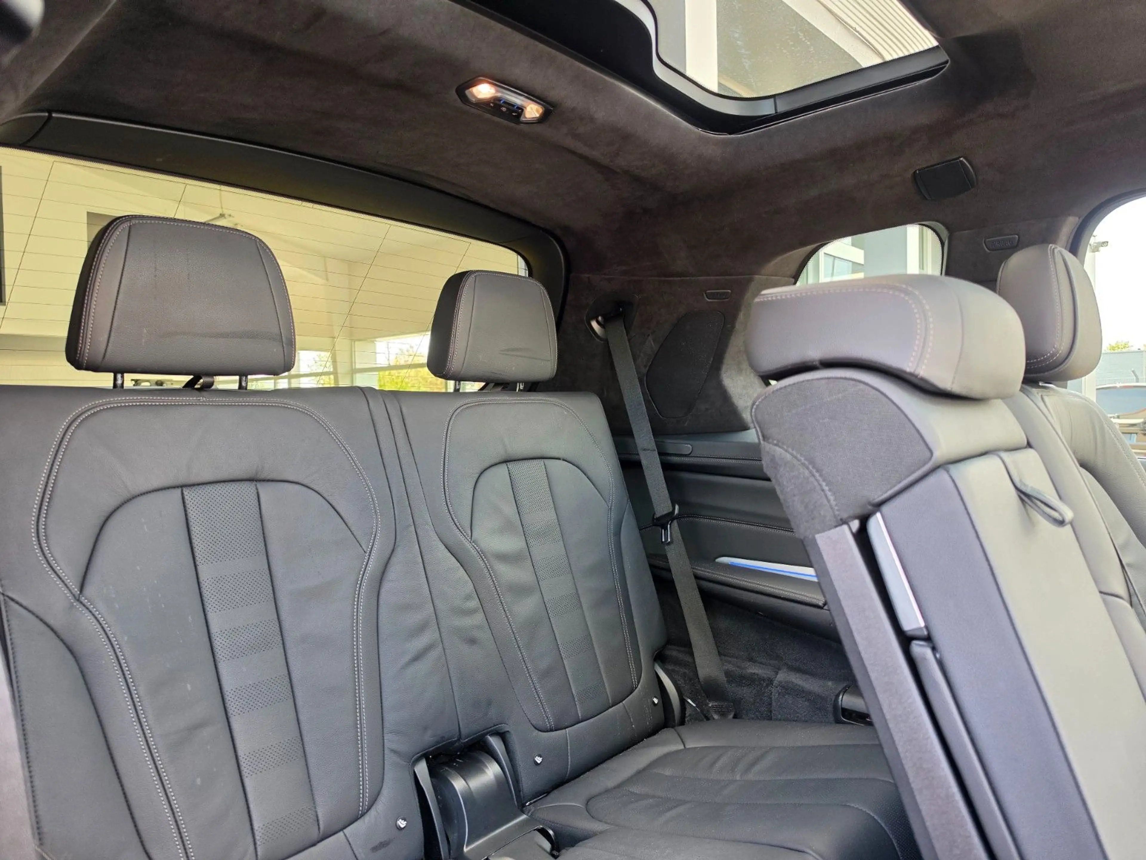 BMW X7 xDrive 30 d M Sport *SkyLounge*H&K*22"*Luft — photo 12