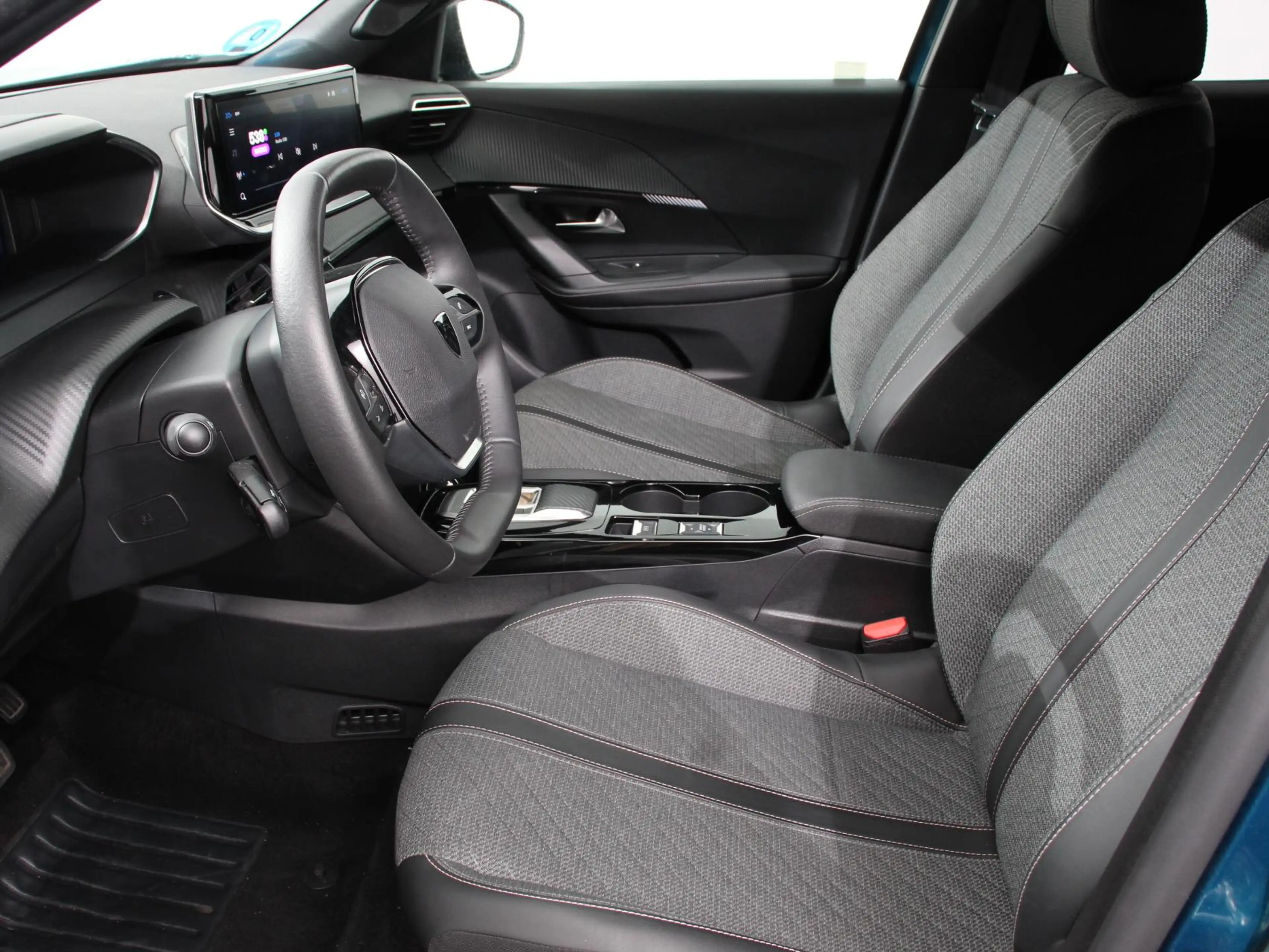Peugeot e-2008 EV Allure Pack 54 kWh Navigatie Apple Carplay/Andr — photo 9