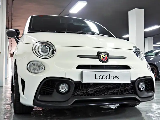 Abarth 595 view 6
