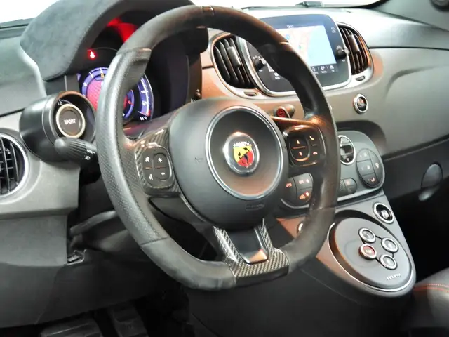Abarth 595 view 11