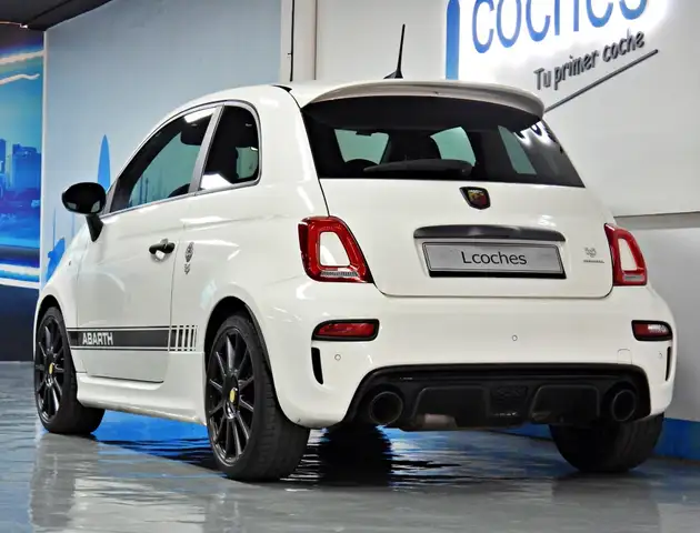 Abarth 595 view 7