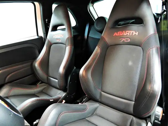 Abarth 595 view 13