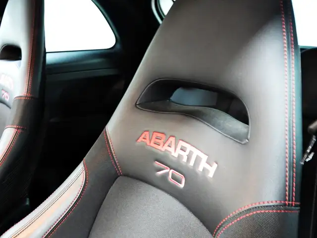 Abarth 595 view 15