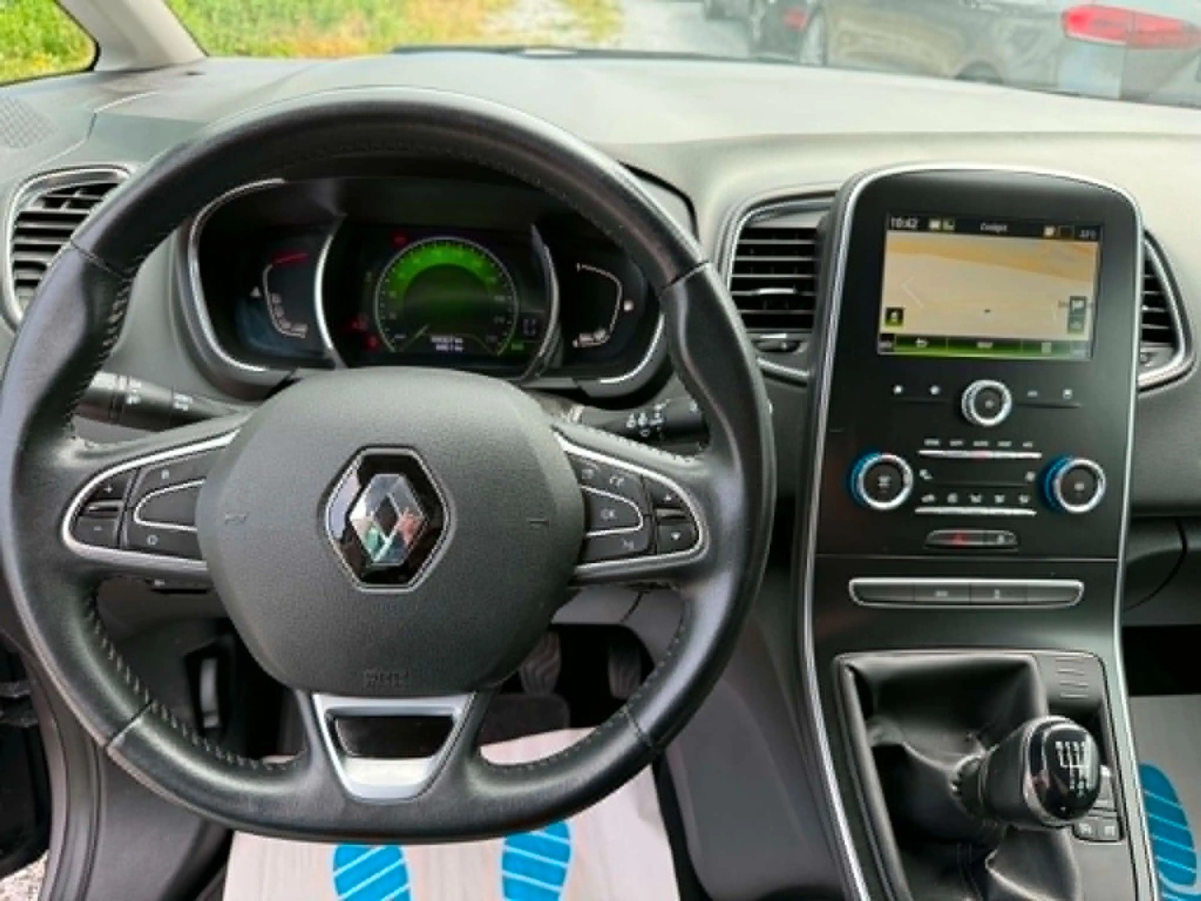 Renault Grand Scenic 1.7 BLUE dCi* 7 Sitzer*Navi*Kamera* — photo 9
