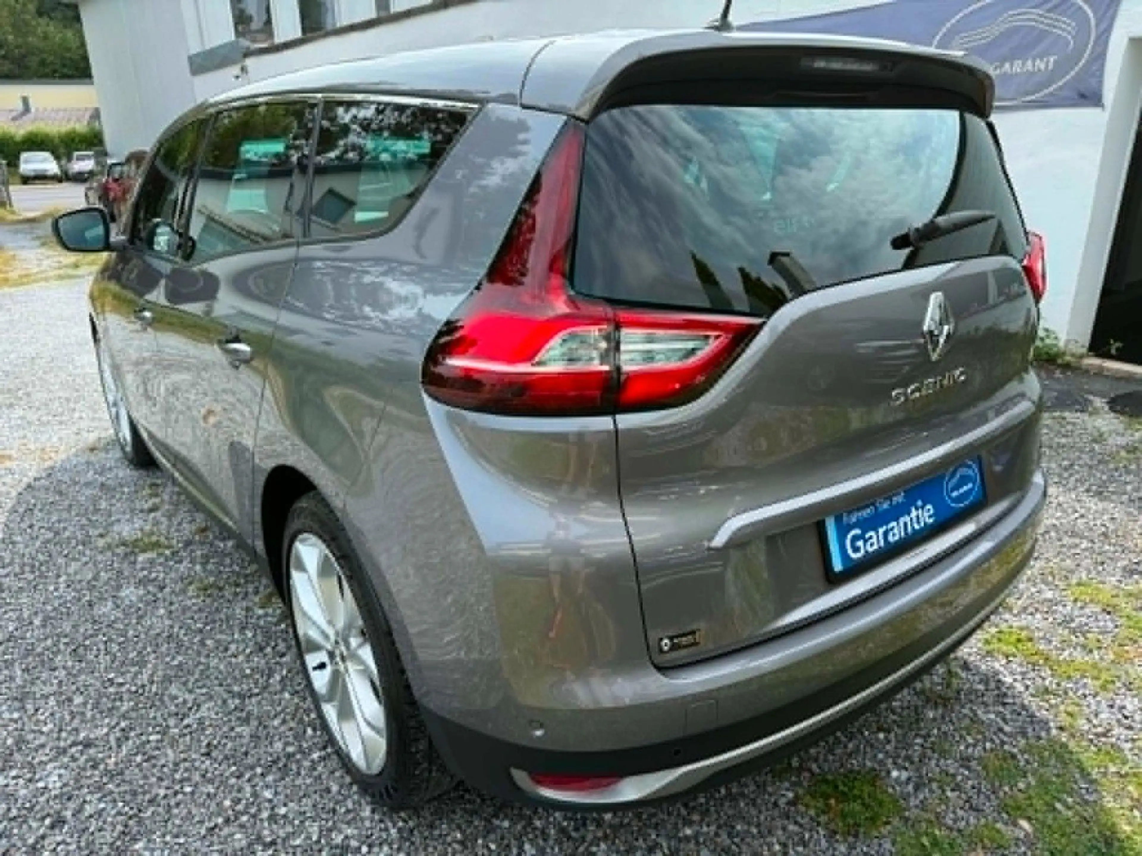 Renault Grand Scenic 1.7 BLUE dCi* 7 Sitzer*Navi*Kamera* — photo 4