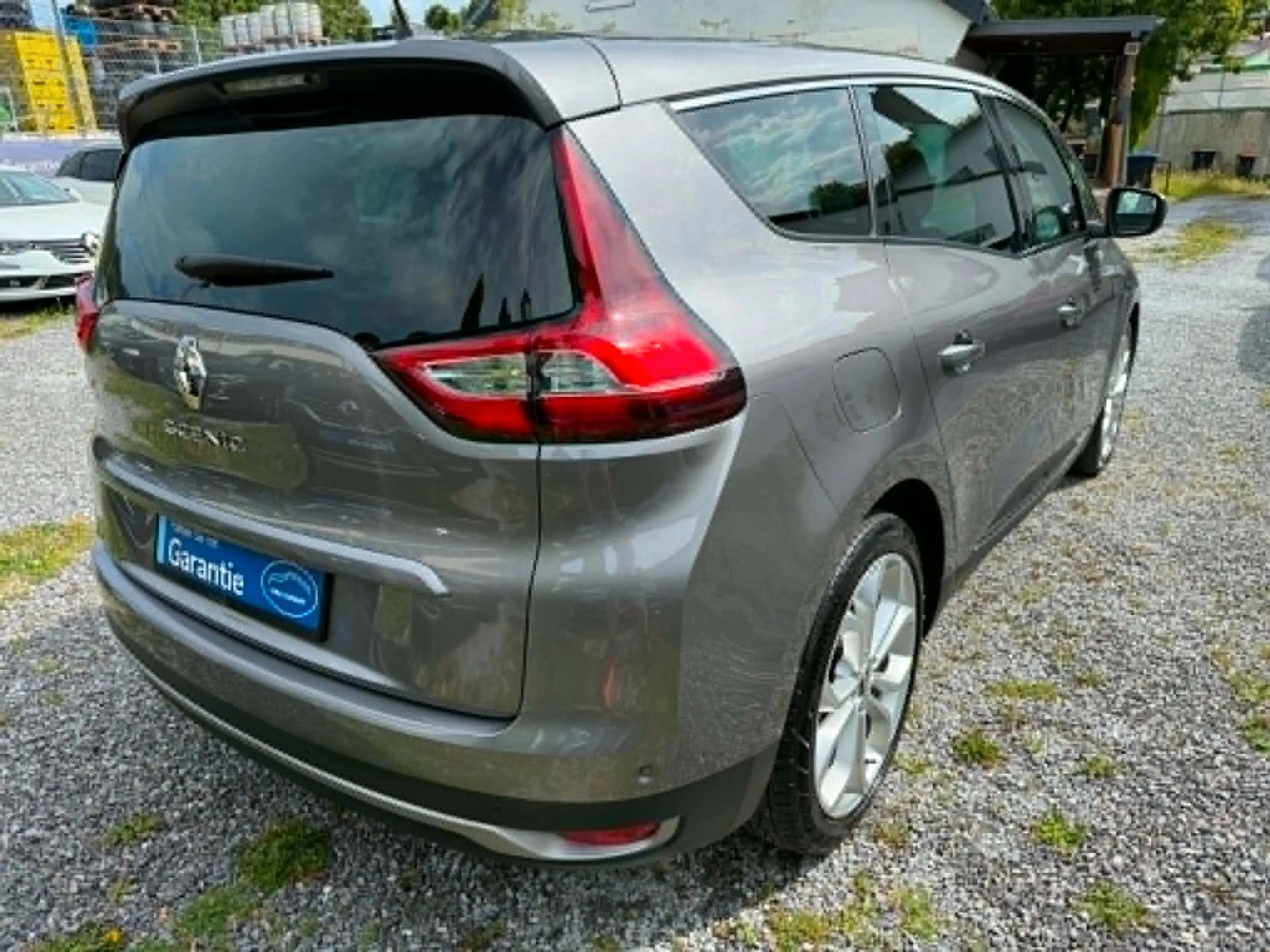 Renault Grand Scenic 1.7 BLUE dCi* 7 Sitzer*Navi*Kamera* — photo 2