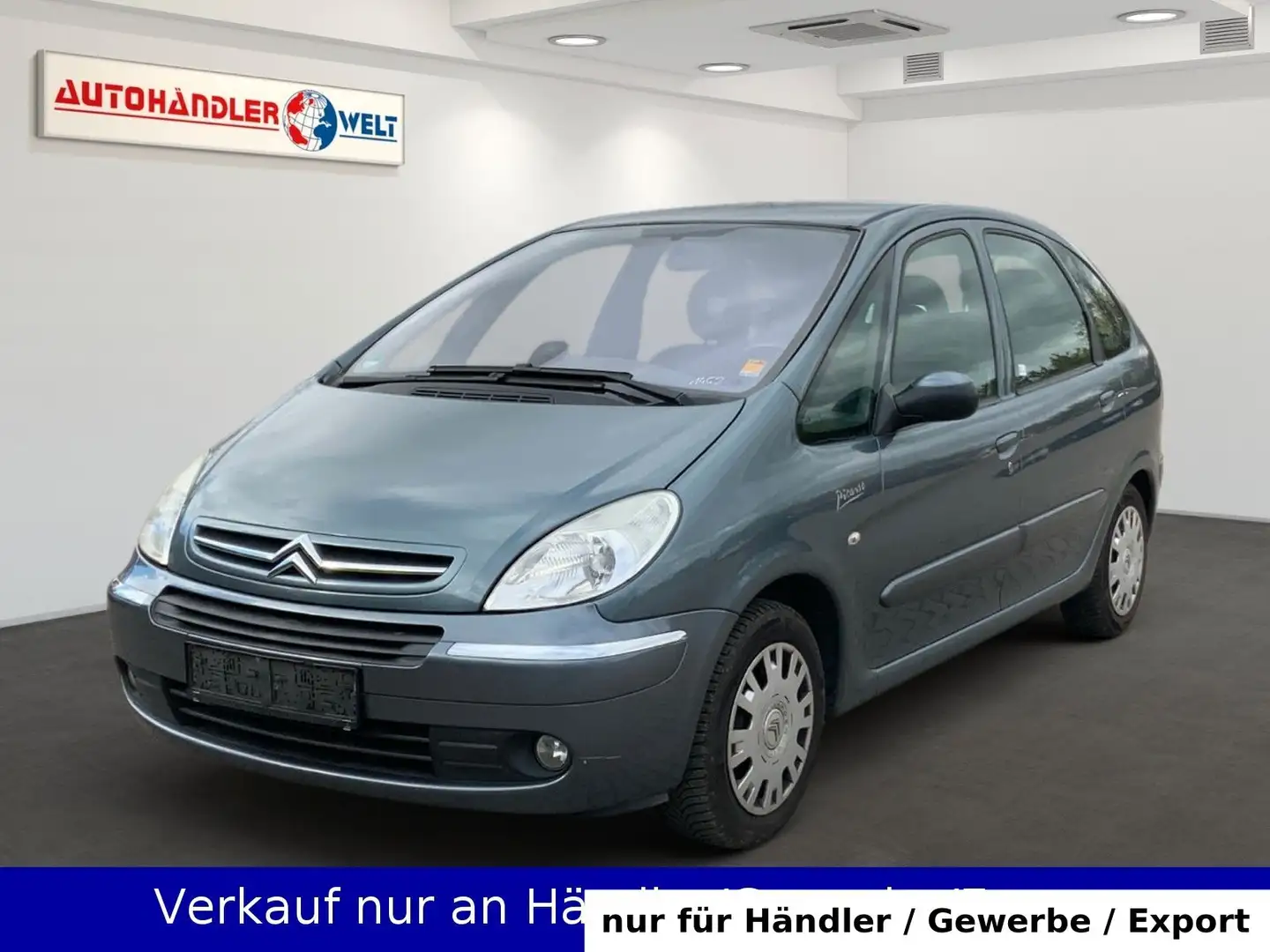 Citroen Xsara Picasso 1.6 16V Style Grau - 1