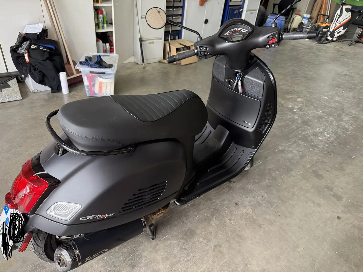 Vespa GTS Super 300 Notte Schwarz - 1