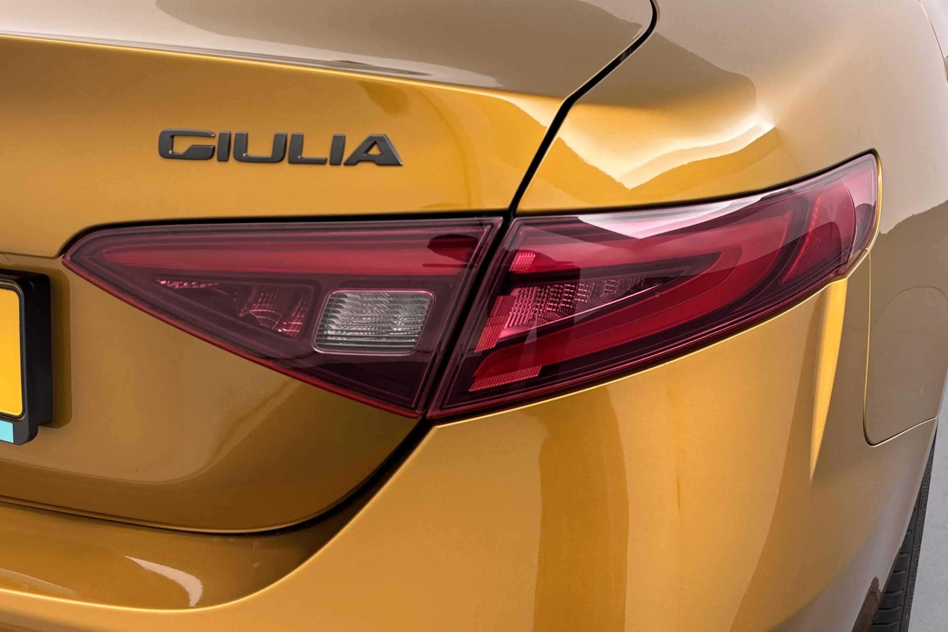 Alfa Romeo Giulia 2.0 T Veloce Italiaans temperament met een indrukw — photo 20