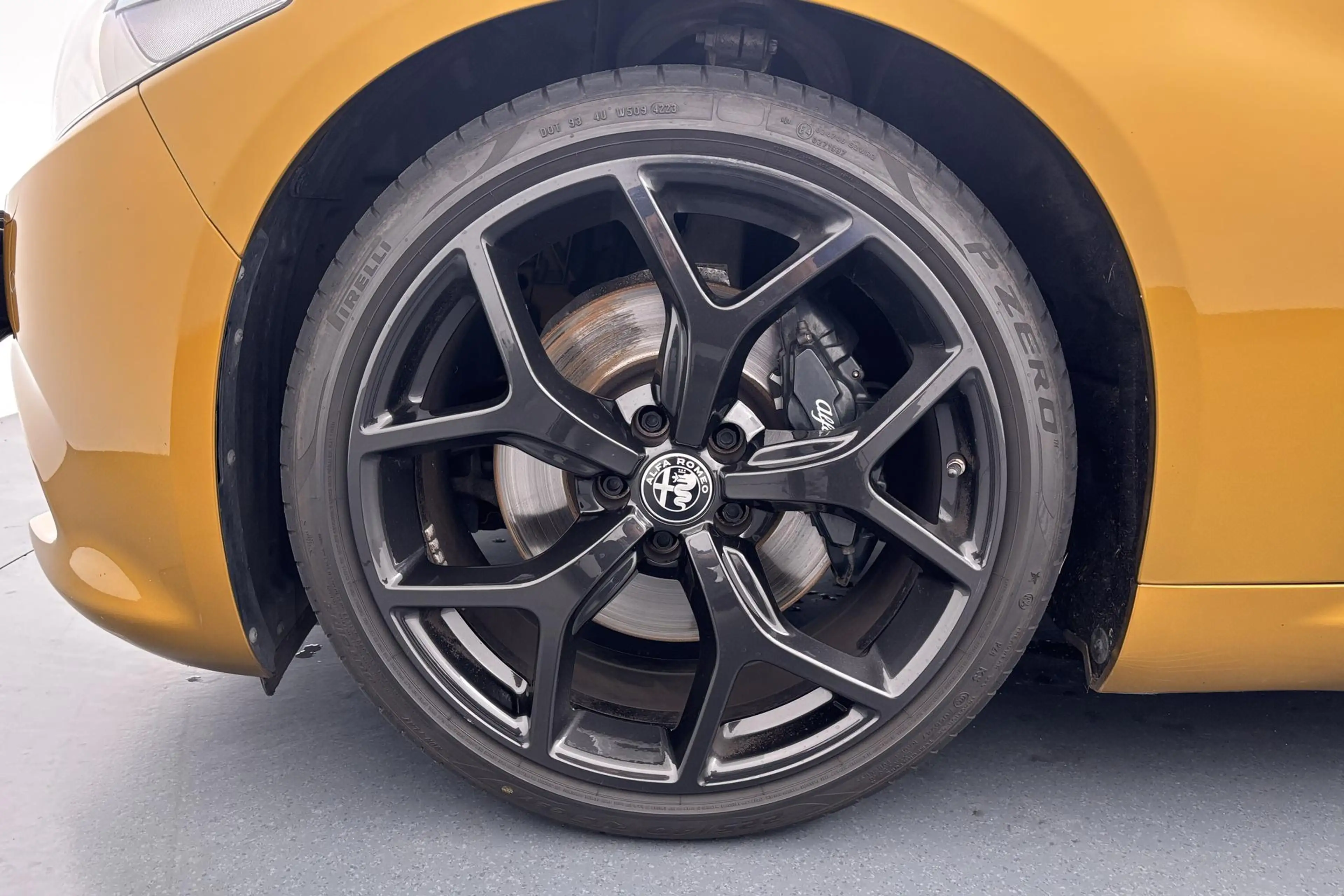 Alfa Romeo Giulia 2.0 T Veloce Italiaans temperament met een indrukw — photo 25