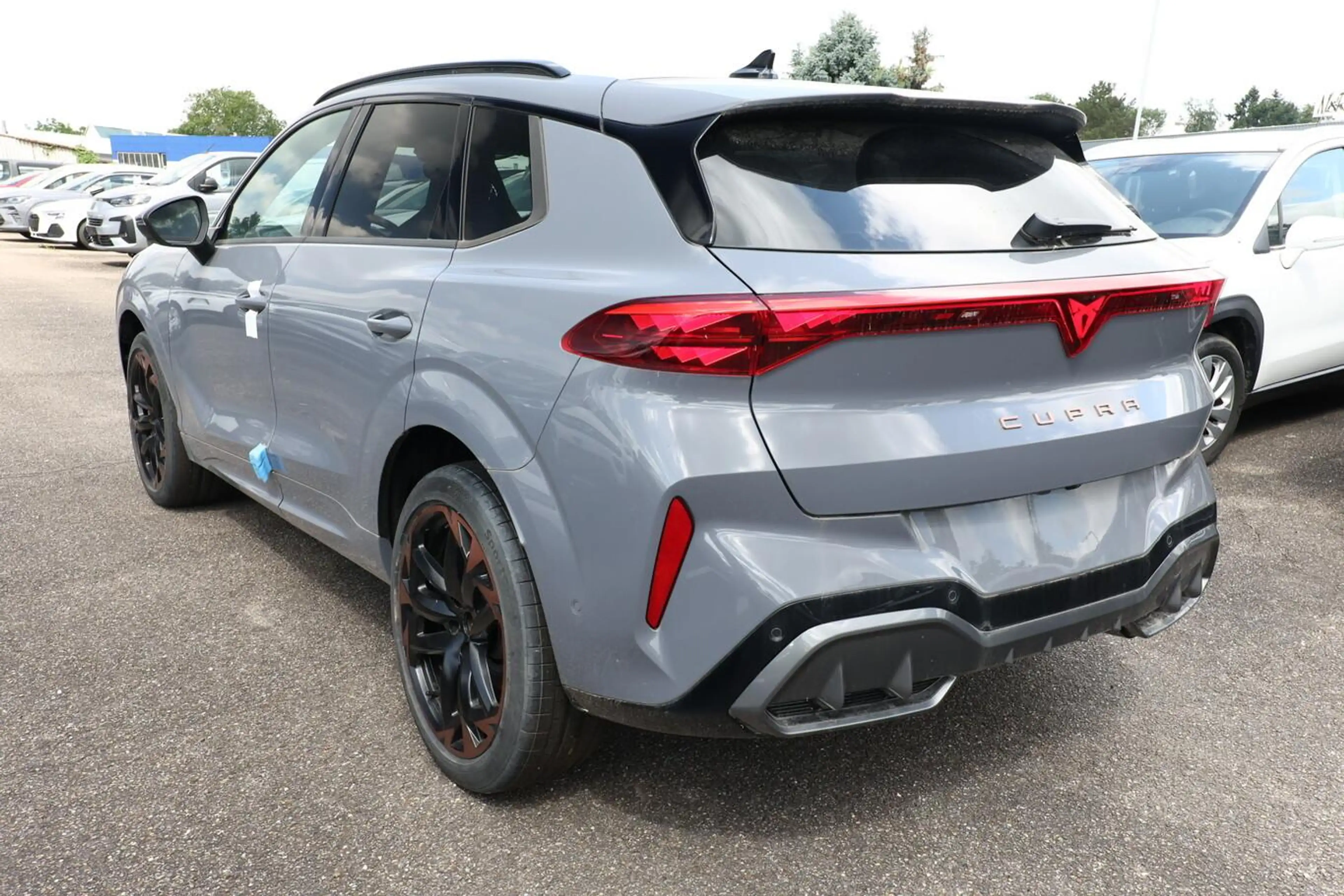 CUPRA Terramar VZ Akebono Pano Matrix 360° HuD Nav 20" 195 kW ... — photo 4