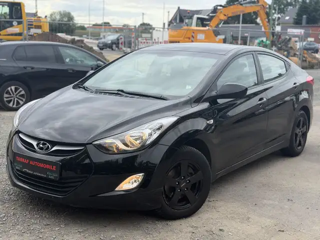 Hyundai ELANTRA 1.6 Style  DOHC 16V Tüv 12.2027