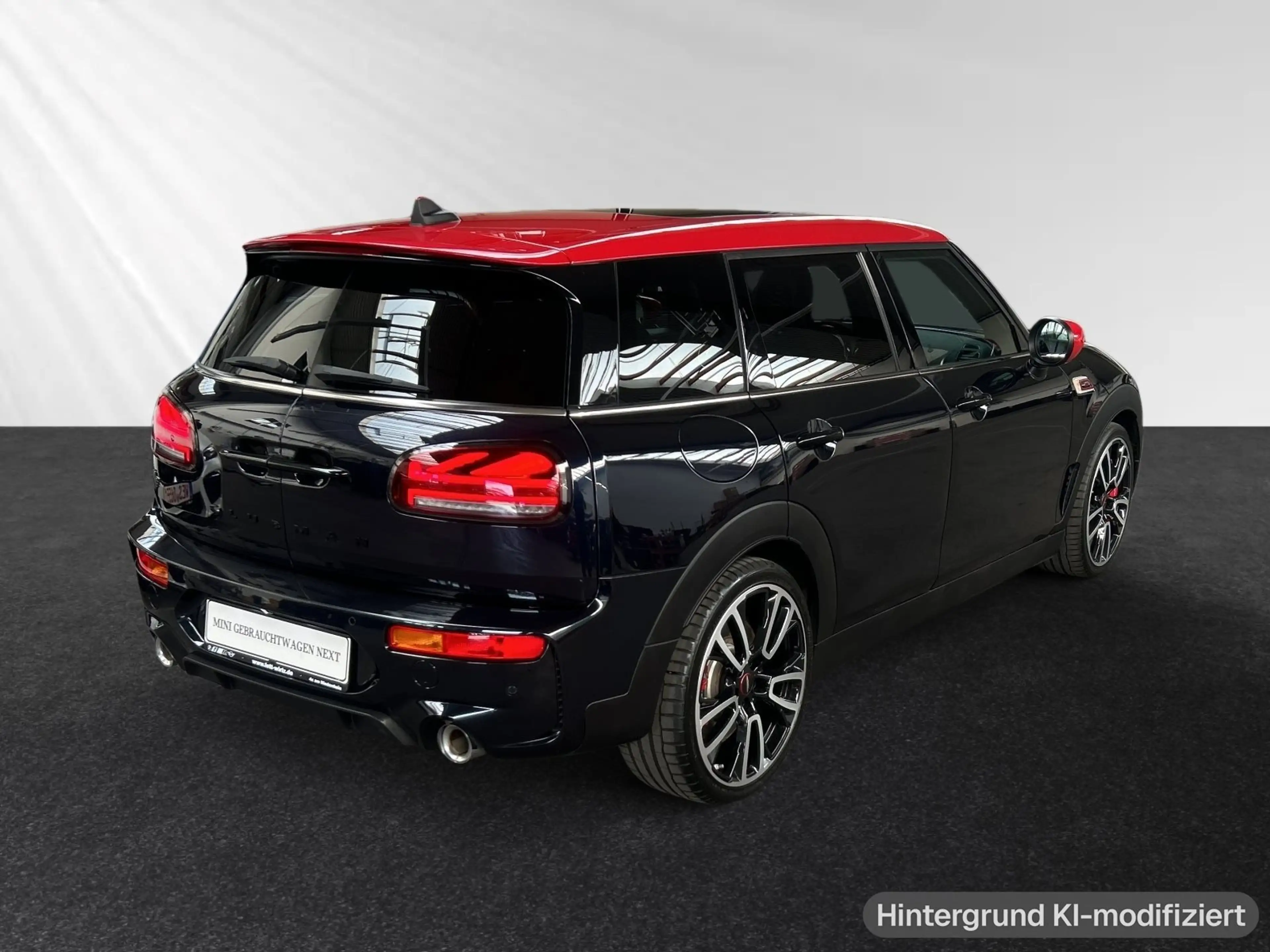 MINI John Cooper Works Clubman John Cooper Works Clubman ALL4 JCW Trim|Head-Up — photo 3