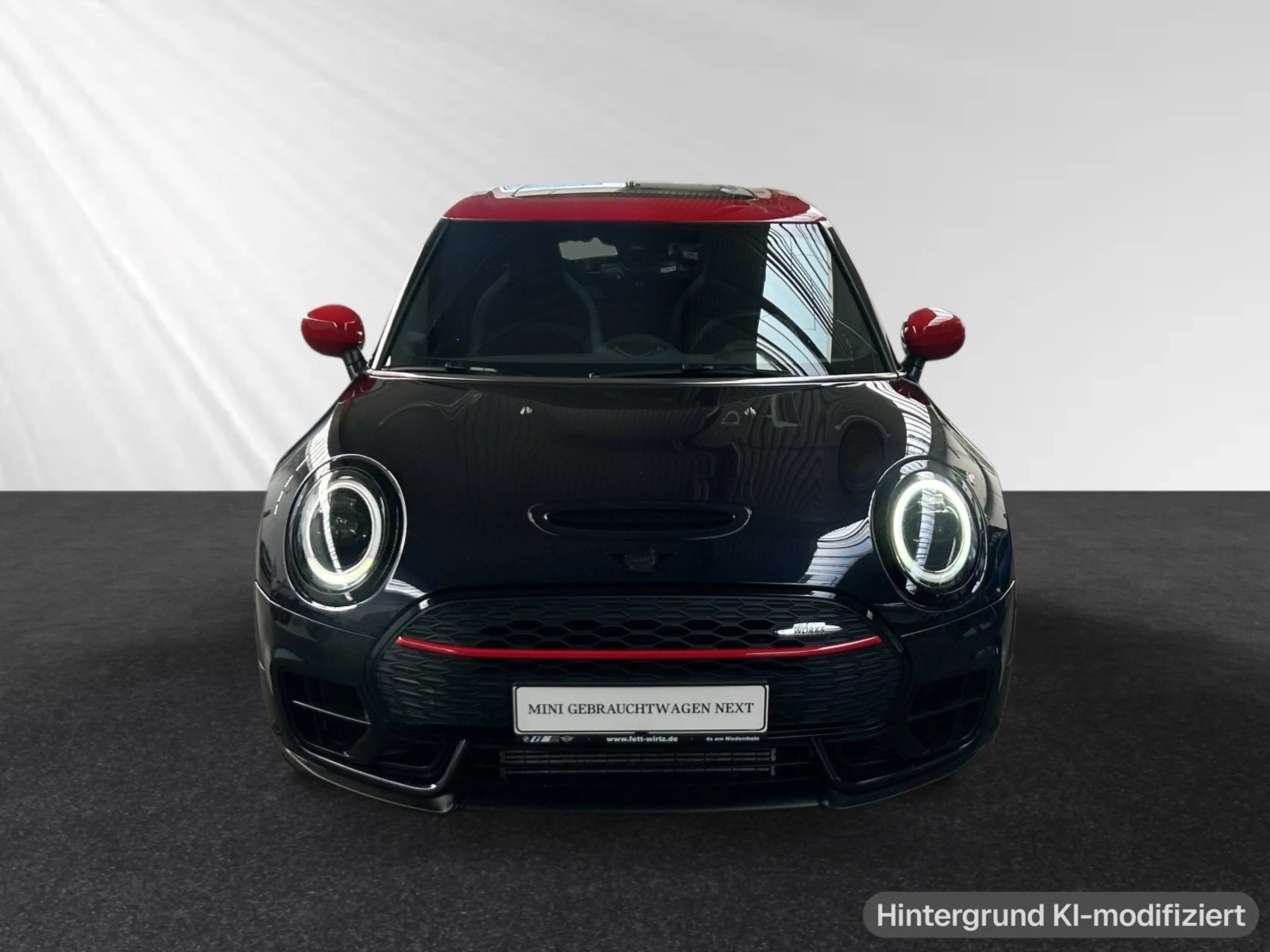 MINI John Cooper Works Clubman John Cooper Works Clubman ALL4 JCW Trim|Head-Up — photo 5