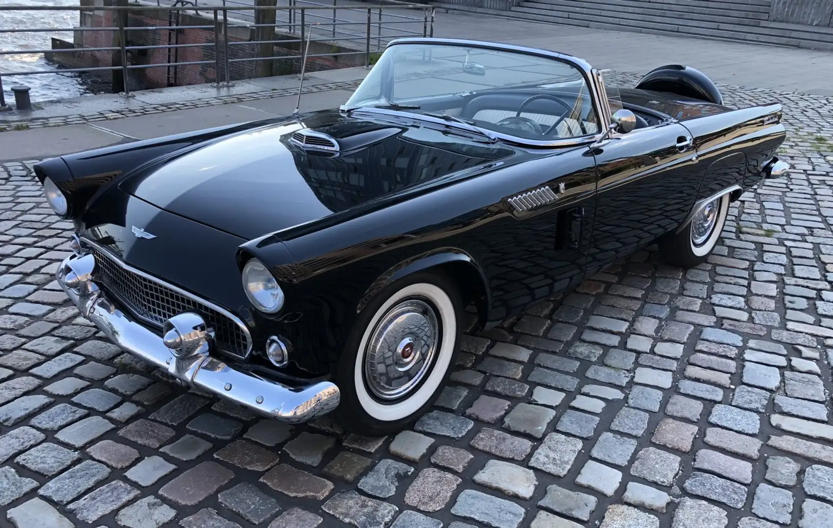 Ford Thunderbird Automatik Servo schöner Zustand 1956 Schwarz - 1