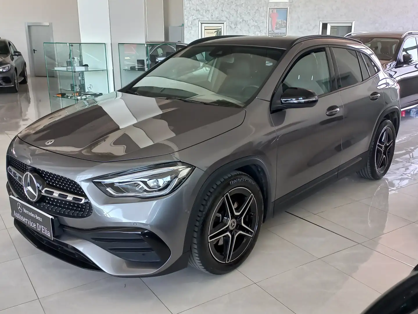 Mercedes-Benz GLA 220 d AMG Line Premium 4matic auto Grigio - 1