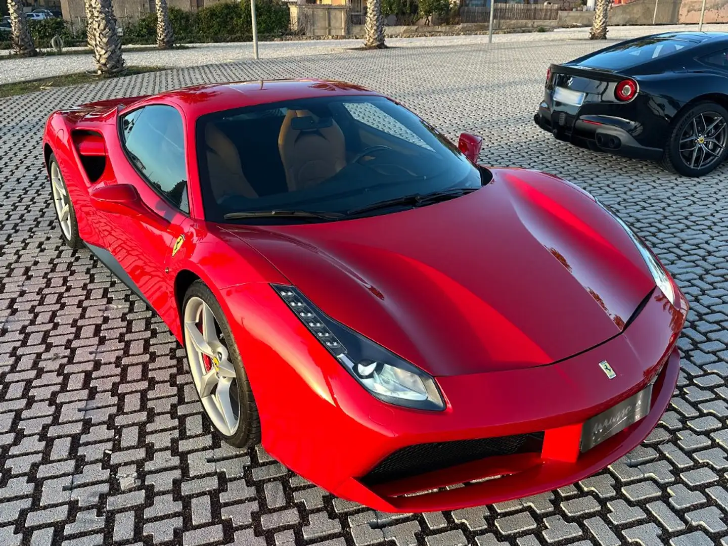 Ferrari 488 Coupe 3.9 GTB dct Rosso - 1
