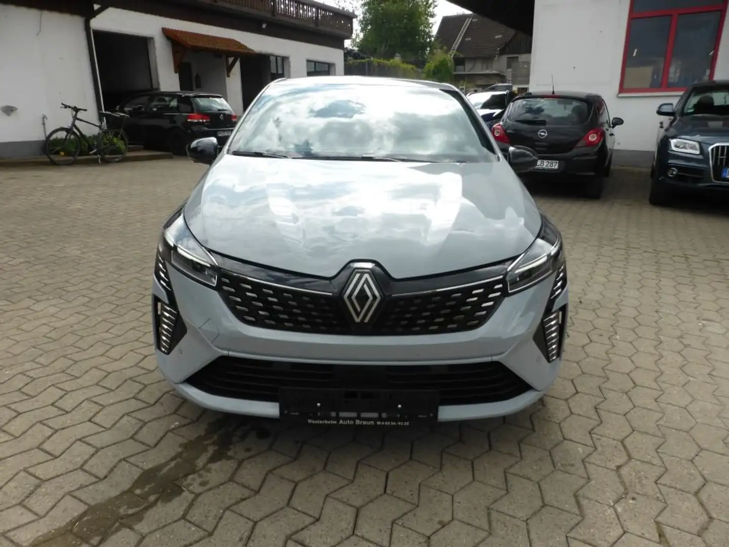 Renault Clio Techno Gris - 2
