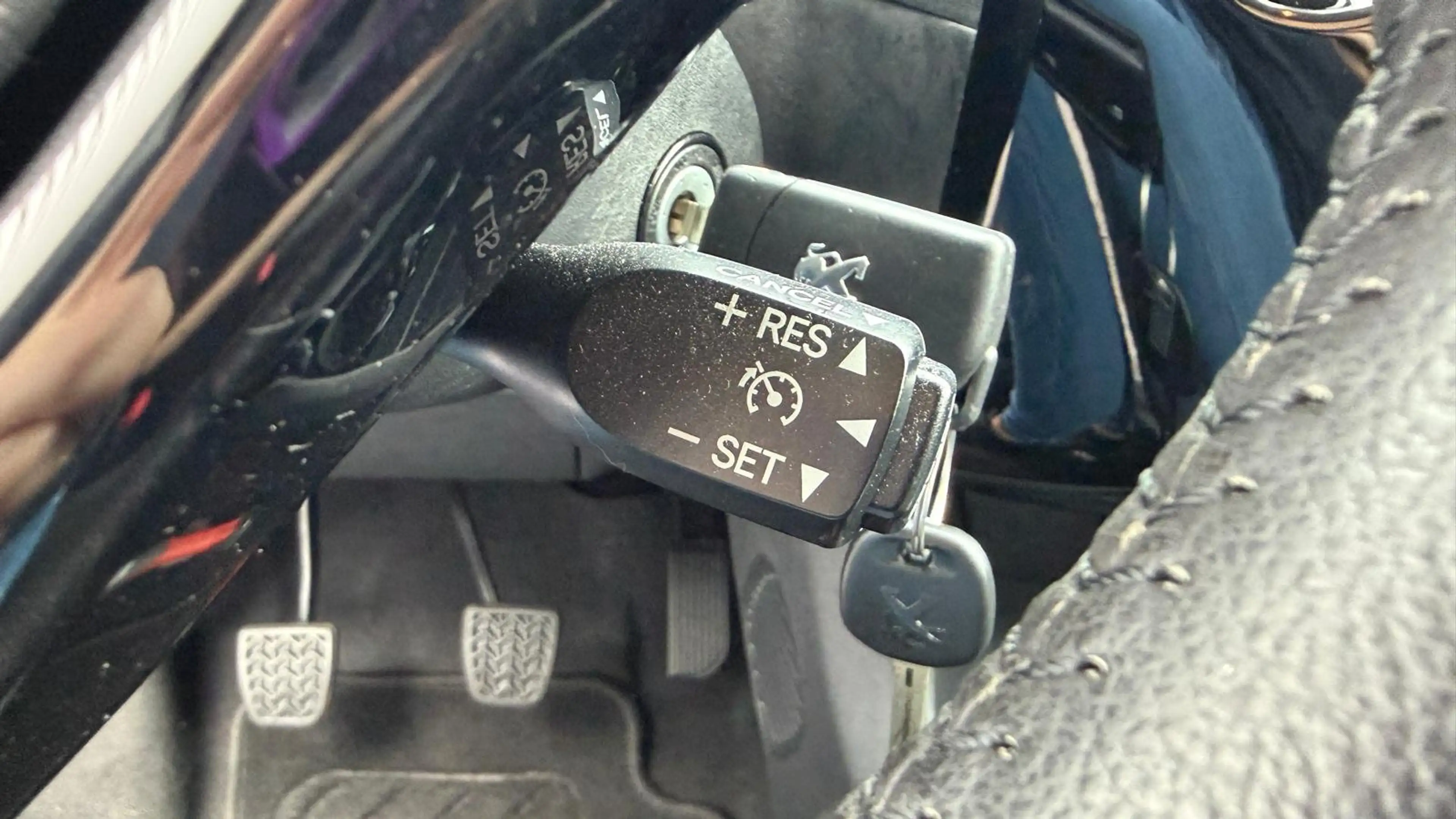 Peugeot 108 1.0 E-VTI 72PK 5-DRS ALLURE / CAMERA / 15"LMV / LE — photo 23