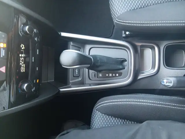 Suzuki Vitara view 12