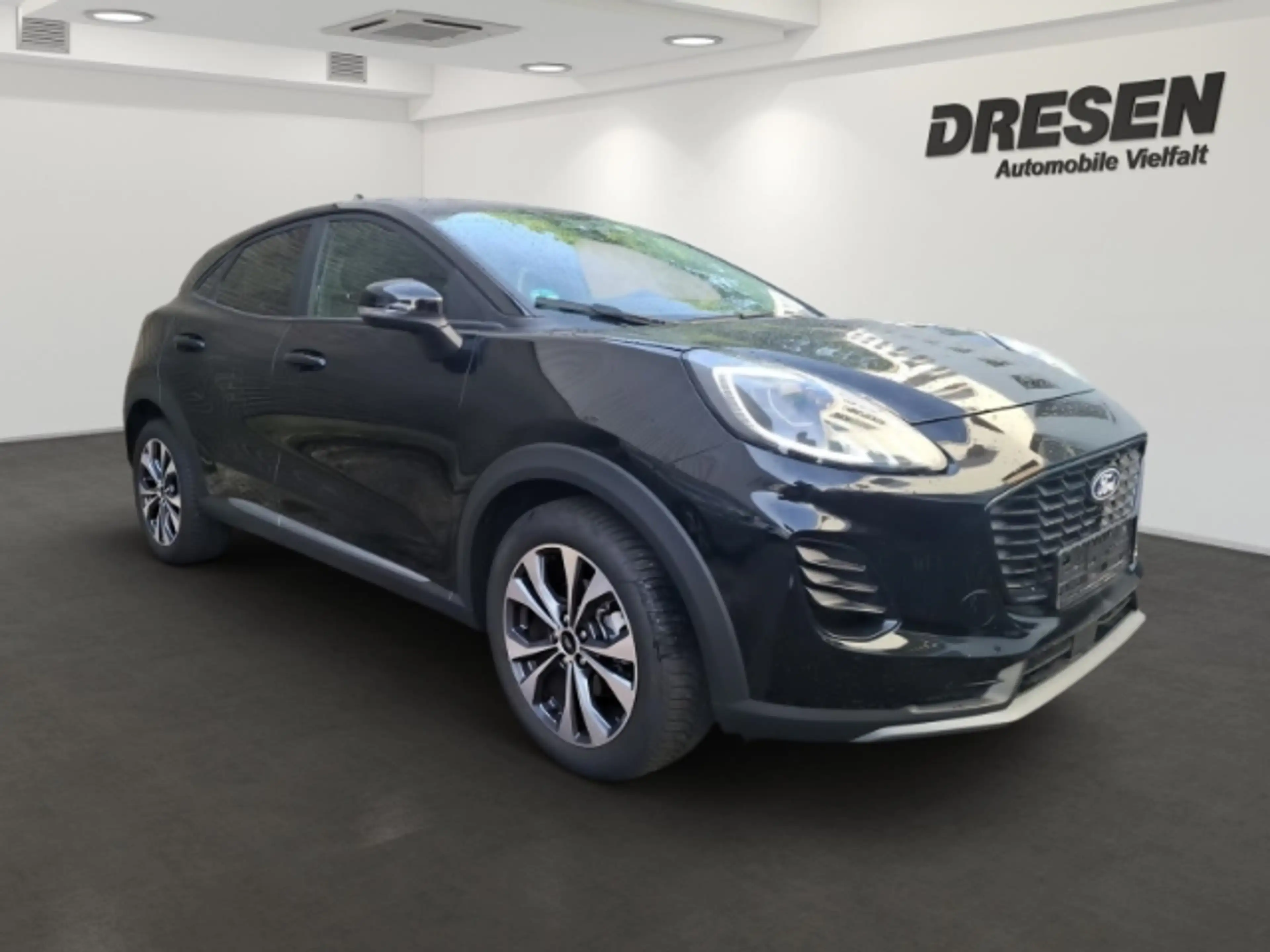 Ford Puma Titanium 1.0 EcoBoost Winterpaket+Rückfahrkamera+T — photo 2