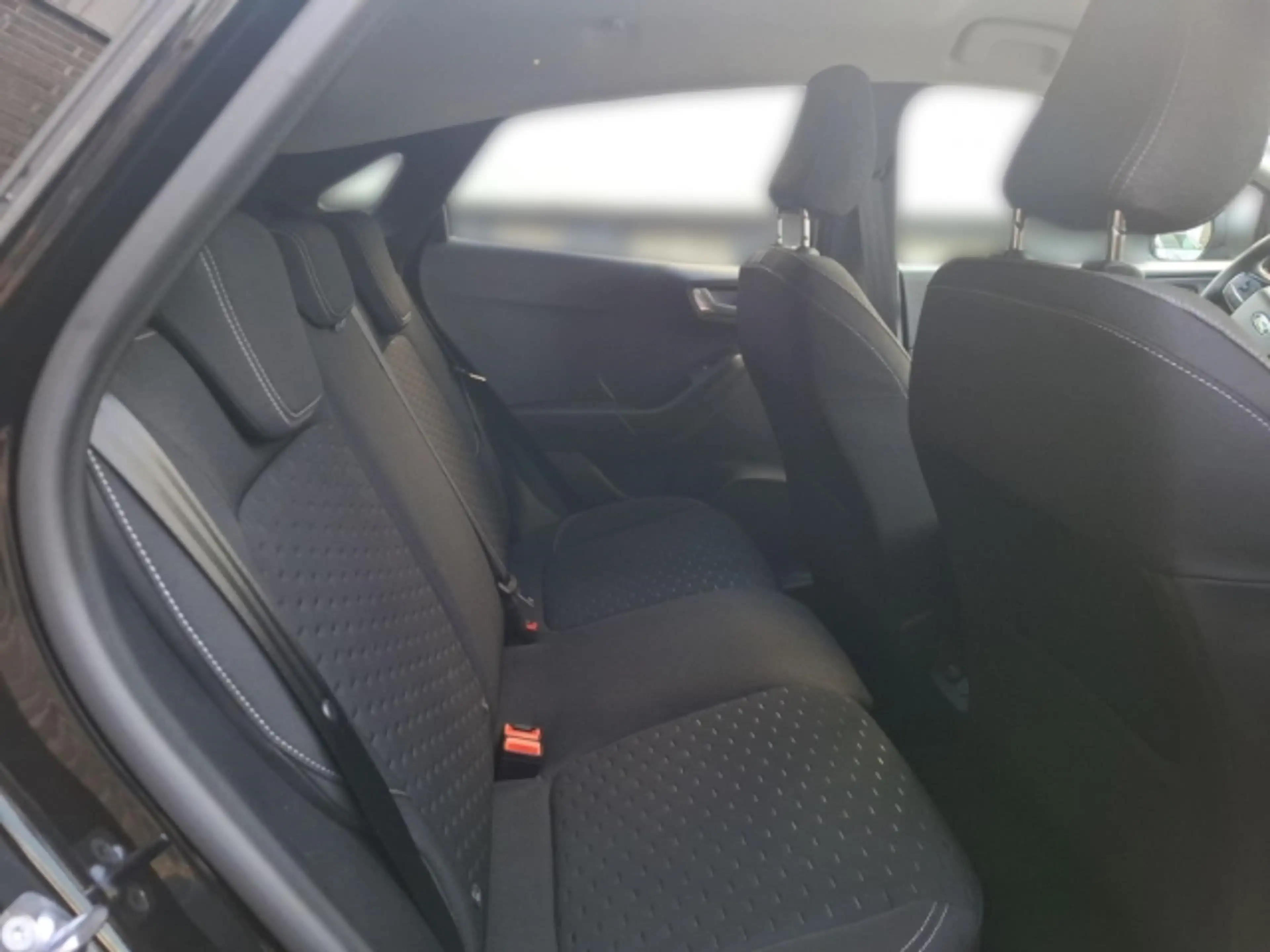 Ford Puma Titanium 1.0 EcoBoost Winterpaket+Rückfahrkamera+T — photo 13