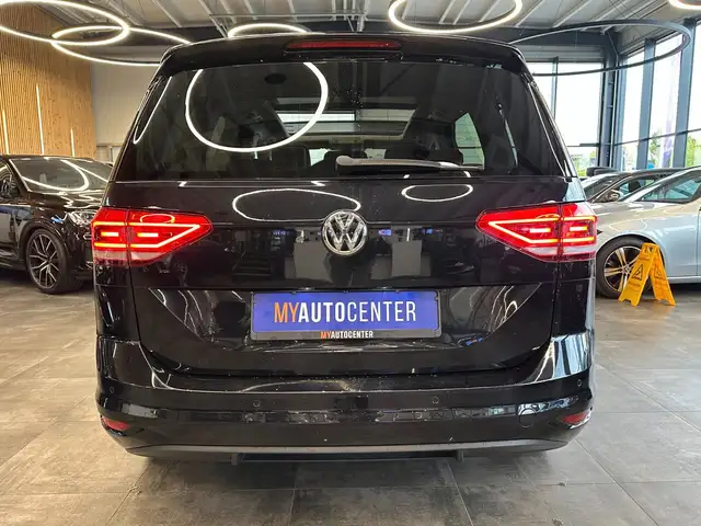 Volkswagen Touran view 25