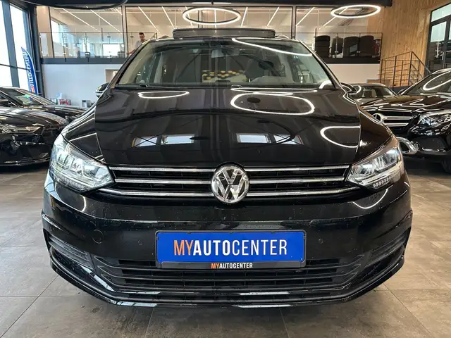 Volkswagen Touran view 19