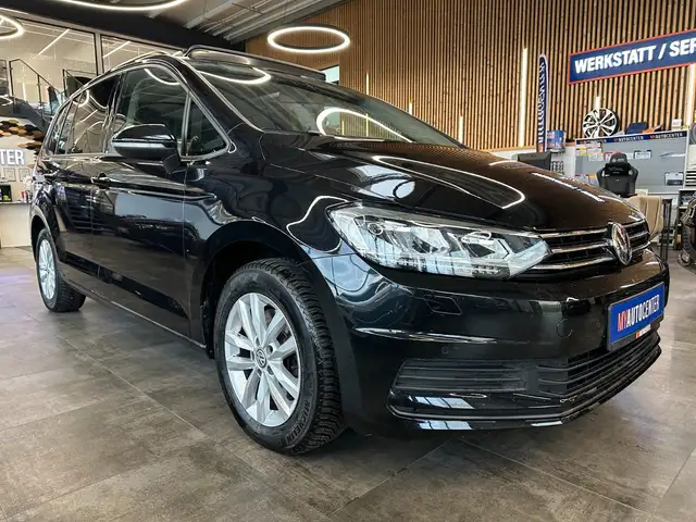 Volkswagen Touran view 18