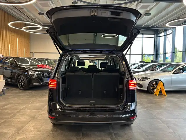 Volkswagen Touran view 27