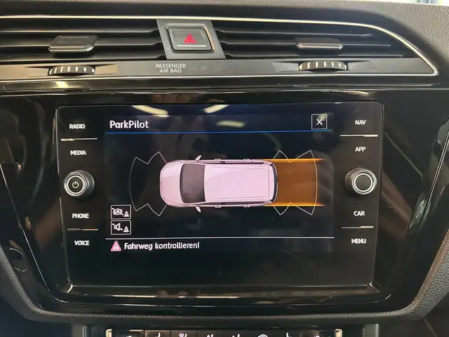 Volkswagen Touran view 15