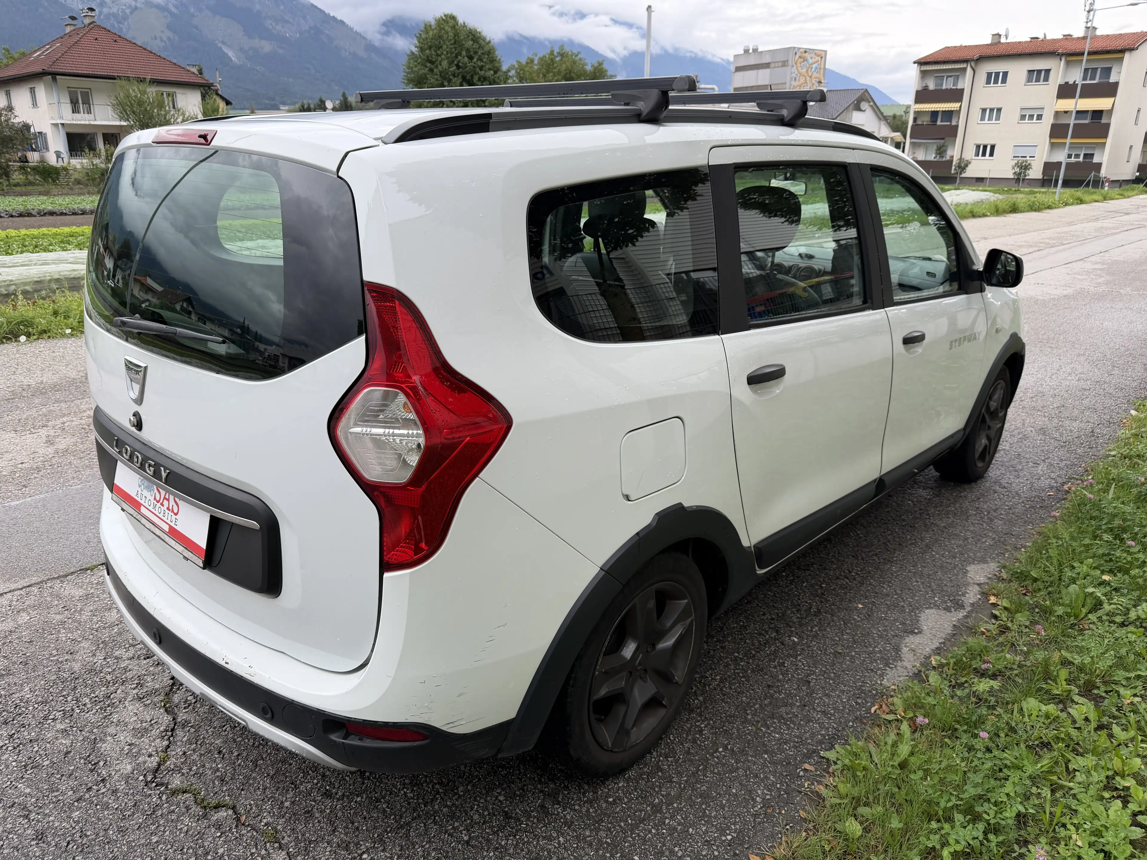 Dacia Lodgy Stepway Sensation TCe 115 S&S — photo 4