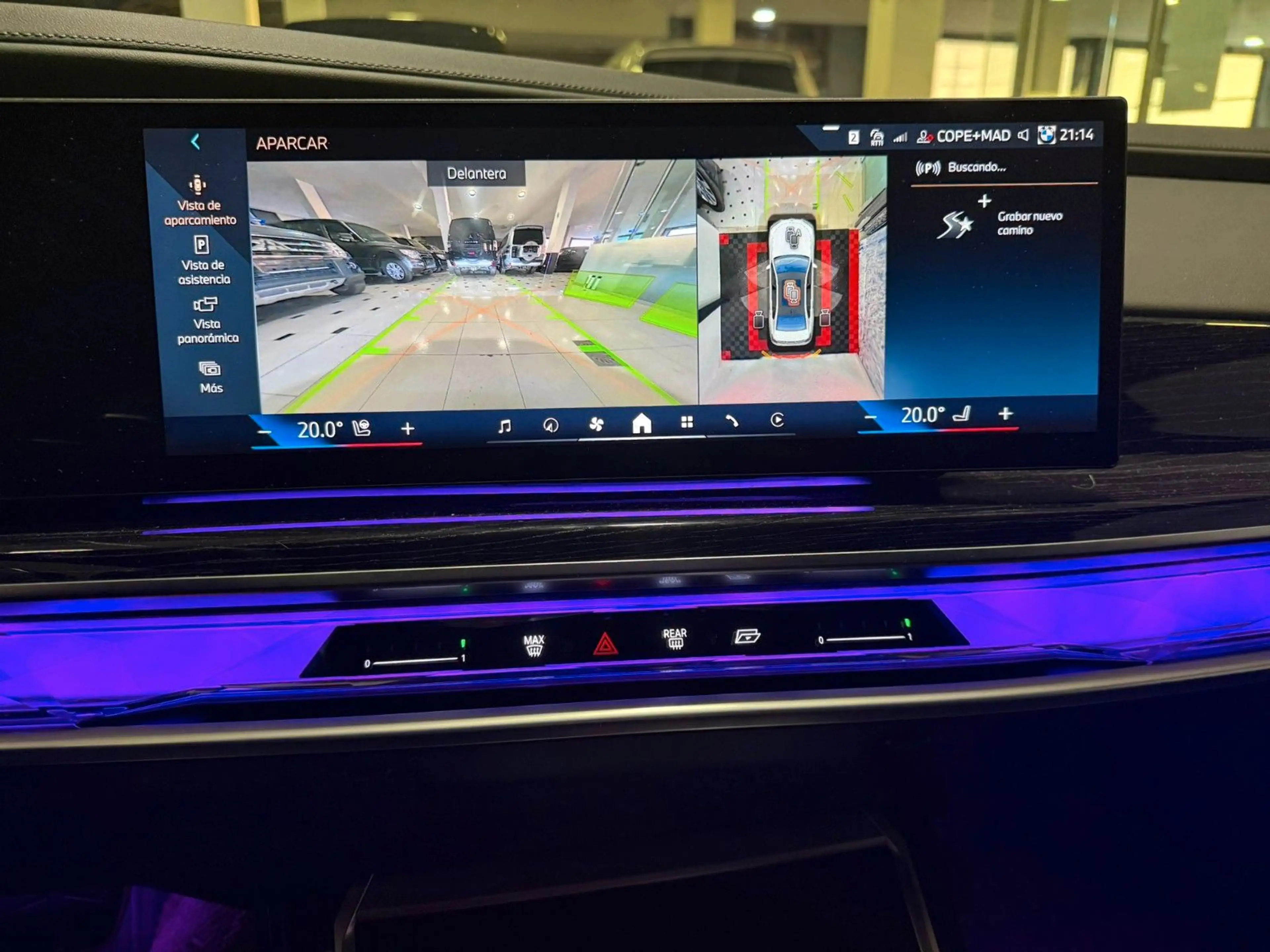 BMW 740 d xDrive M Sport — photo 13